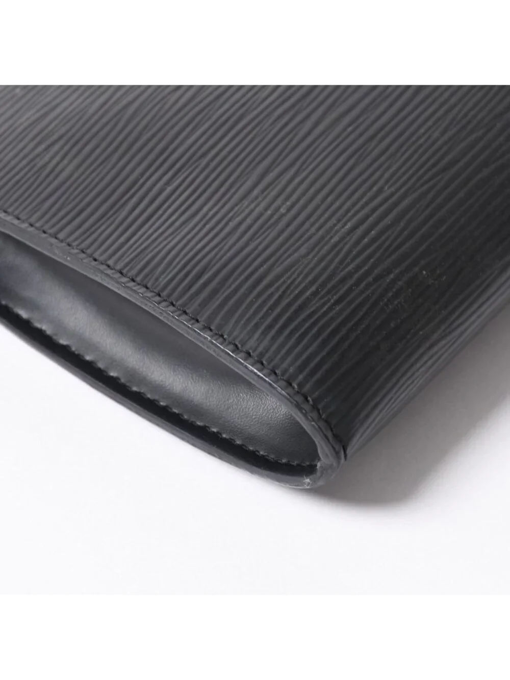 Louis Vuitton Pochette Accessoires Pouch Epi Black Gold